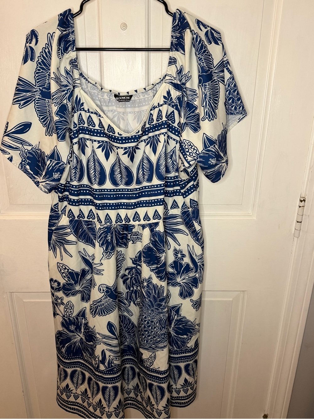 BLOOMCHIC Blue/White Floral V-Neck Puff Sleeve A-Line Midi Boho Coastal Dress